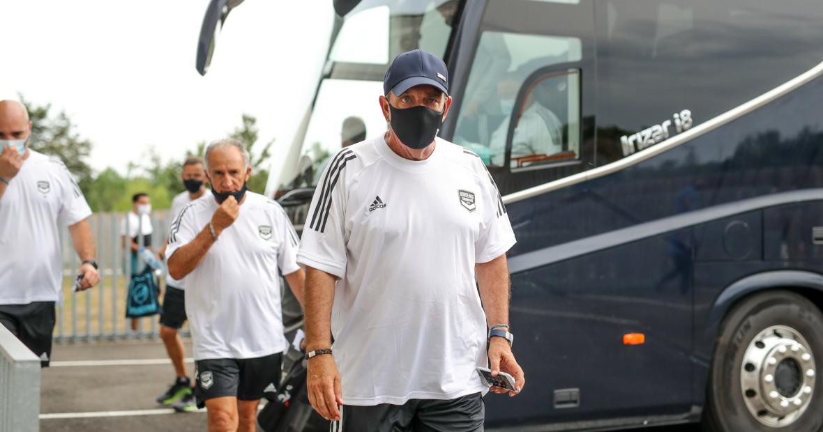 Jean-Louis Gasset à la descente du bus