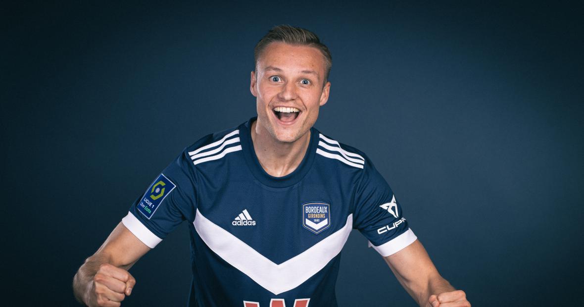 Stian Gregersen signe aux Girondins (août 2021) Stian Gregersen signe aux Girondins (août 2021)