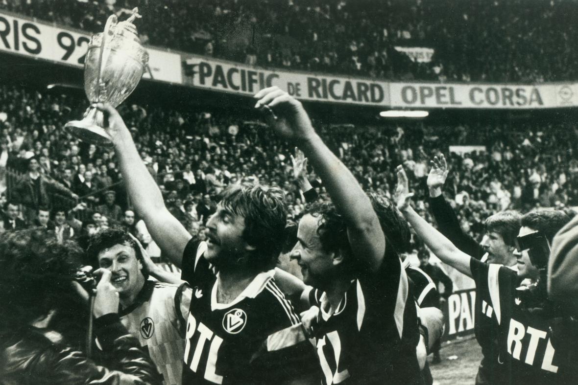 Les Girondins fêtent leur victoire en Coupe de France 1987