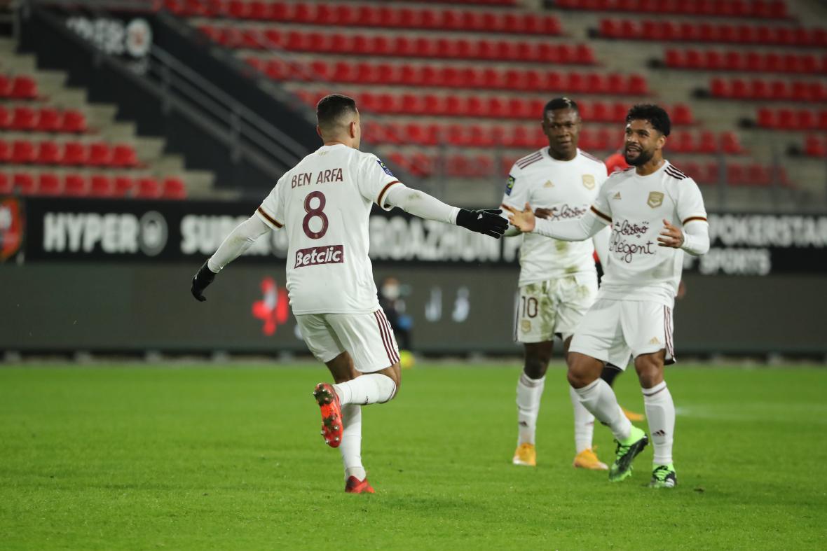 Célébration du but d'Hatem Ben Arfa
