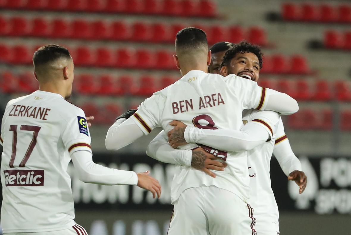 Célébration du but d'Hatem Ben Arfa