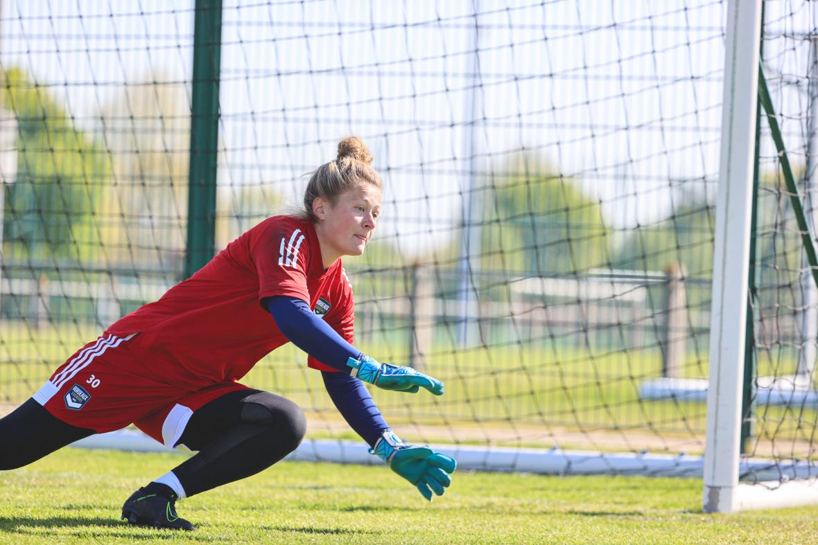 L'entraînement des féminines du jeudi 15 avril L'entraînement des féminines du jeudi 15 avril