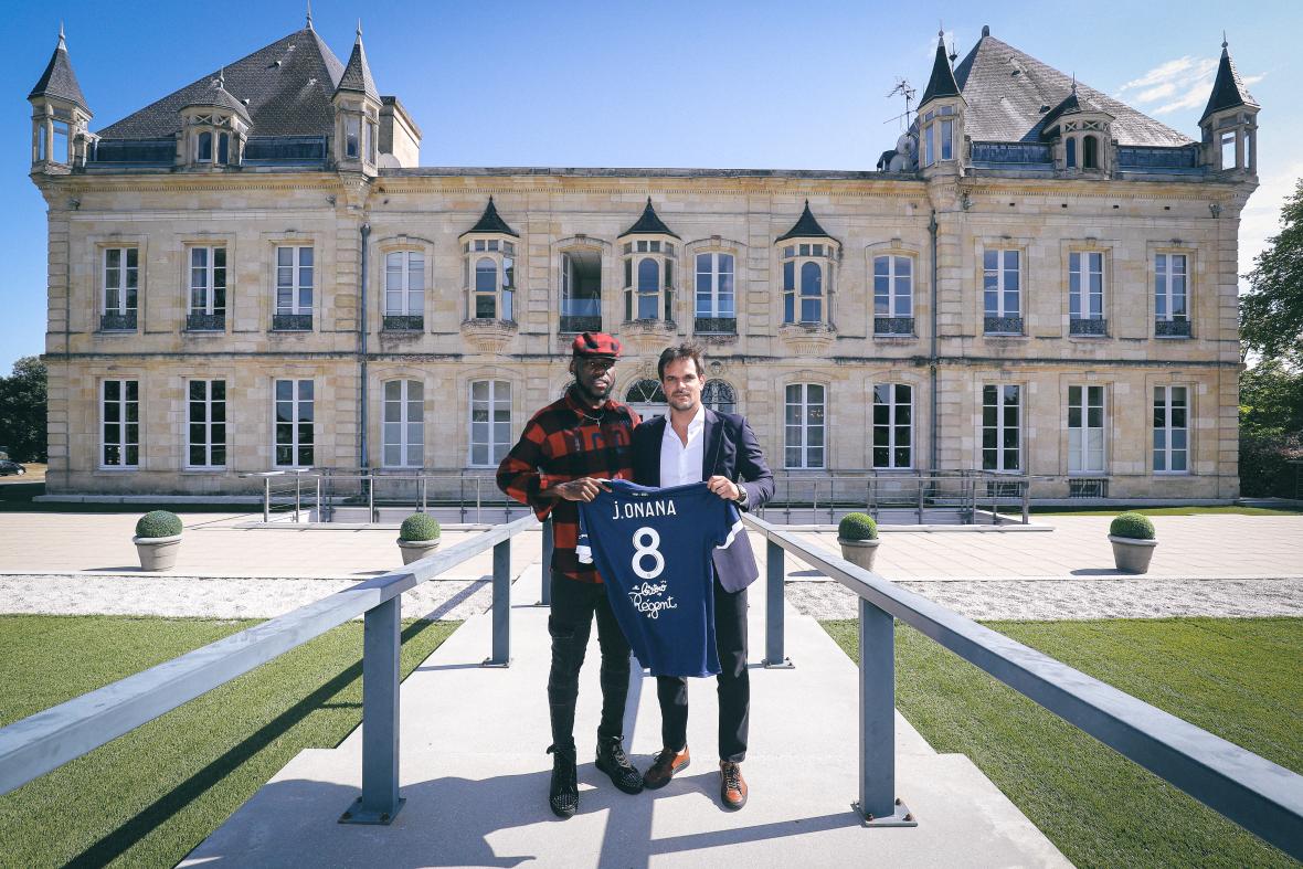 Junior Onana s'engage aux Girondins de Bordeaux (Août 2021)