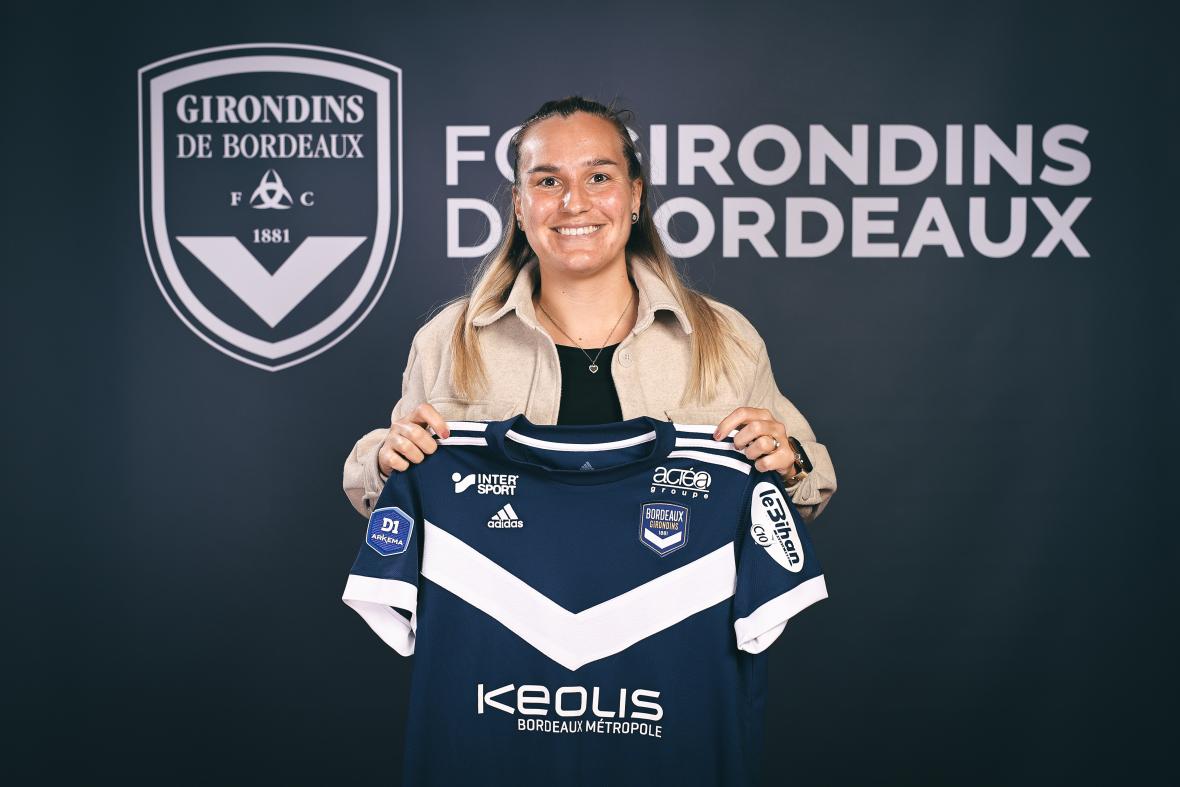Laura Stiben, nouvelle défenseure centrale du Club (janvier 2022) Laura Stiben, nouvelle défenseure centrale du Club (janvier 2022)