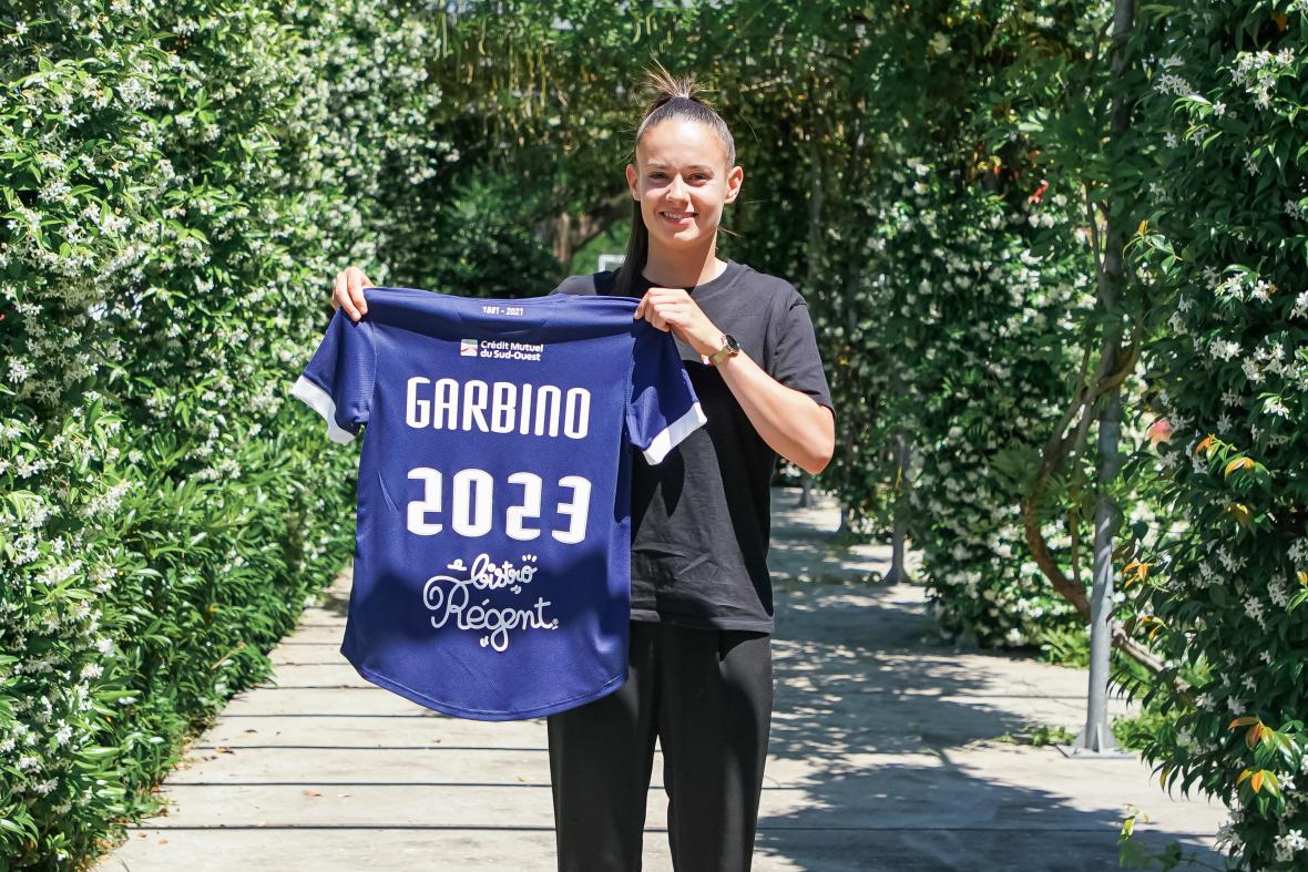 Maëlle Garbino prolonge à Bordeaux (mai 2022)