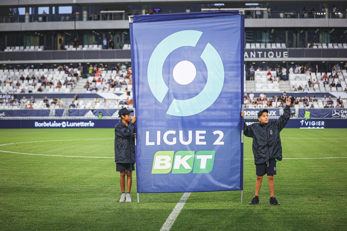 Illustration drapeau Ligue 2 BKT, lors de Bordeaux-QRM