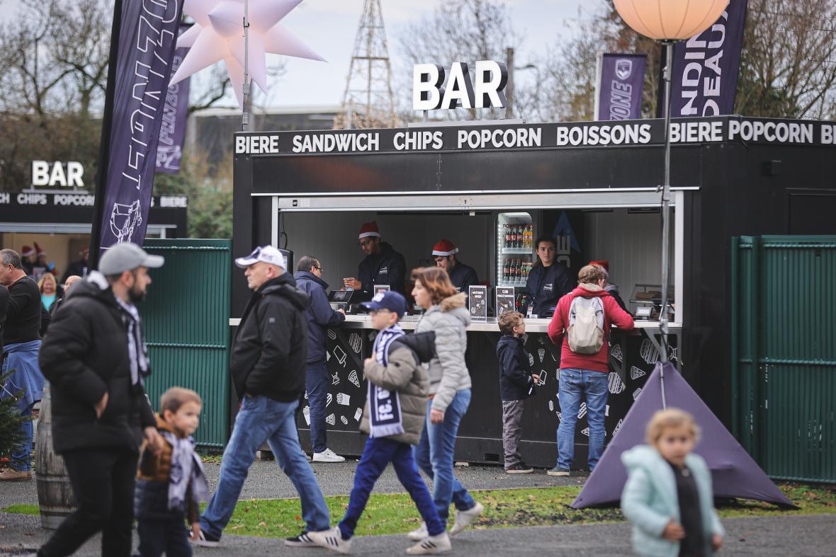 Les supporters sur la Fan Zone lors de Bordeaux-Sochaux (décembre 2022) Les supporters sur la Fan Zone lors de Bordeaux-Sochaux (décembre 2022)
