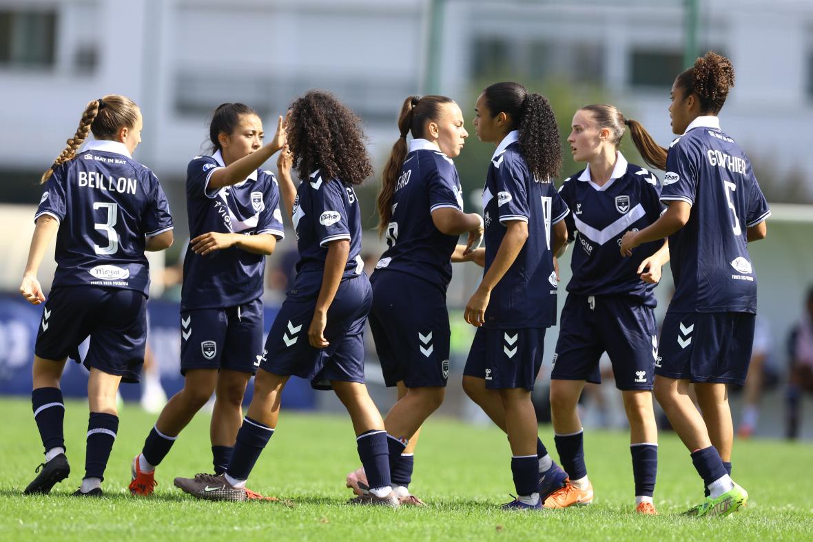 Féminines Féminines
