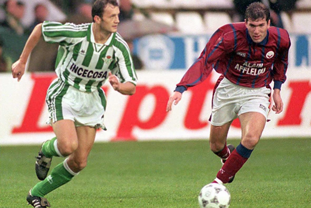 Zinédine Zidane face au Bétis Séville Zinédine Zidane face au Bétis Séville