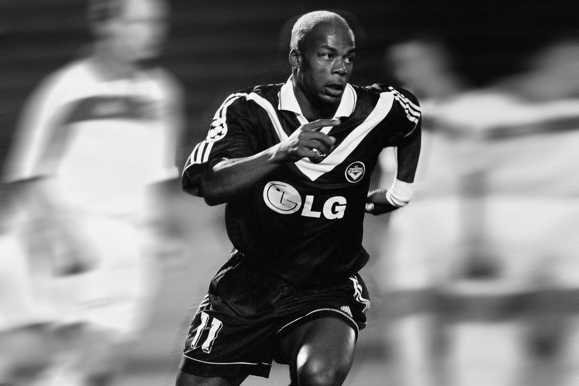 Wiltord célébrant un but Wiltord célébrant un but