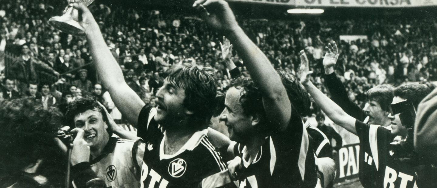 Les Girondins fêtent leur victoire en Coupe de France 1987 Les Girondins fêtent leur victoire en Coupe de France 1987