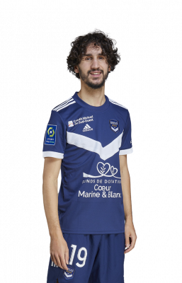 Fiche Joueur Saison 2021-2022 / Yacine Adli Fiche Joueur Saison 2021-2022 / Yacine Adli