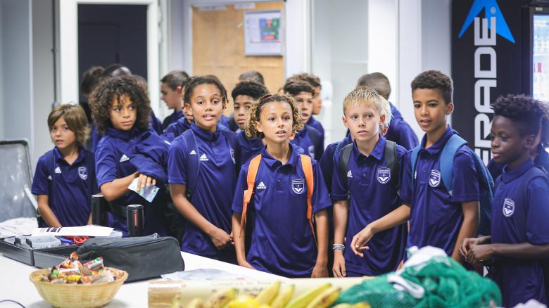 Ecole de foot au Matmut ATLANTIQUE avant Bordeaux - QRM