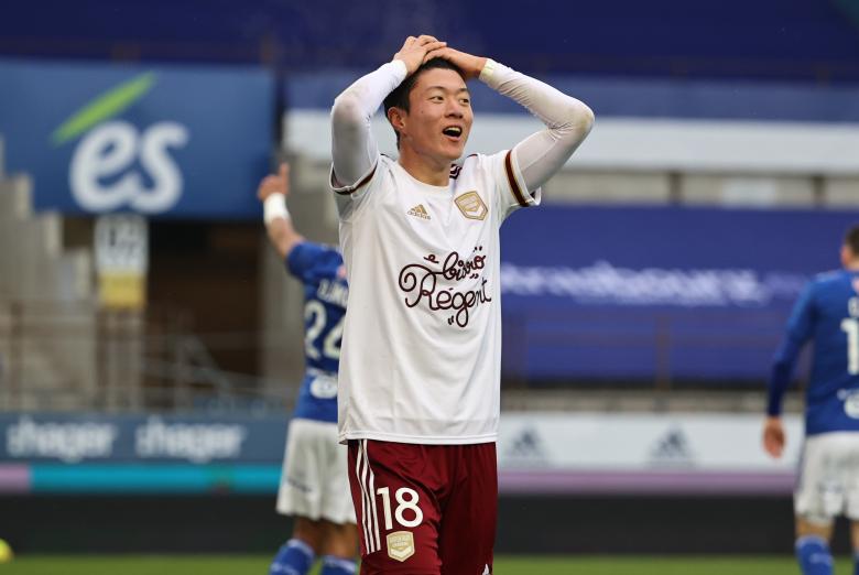 Hwang Ui-Jo Hwang Ui-Jo