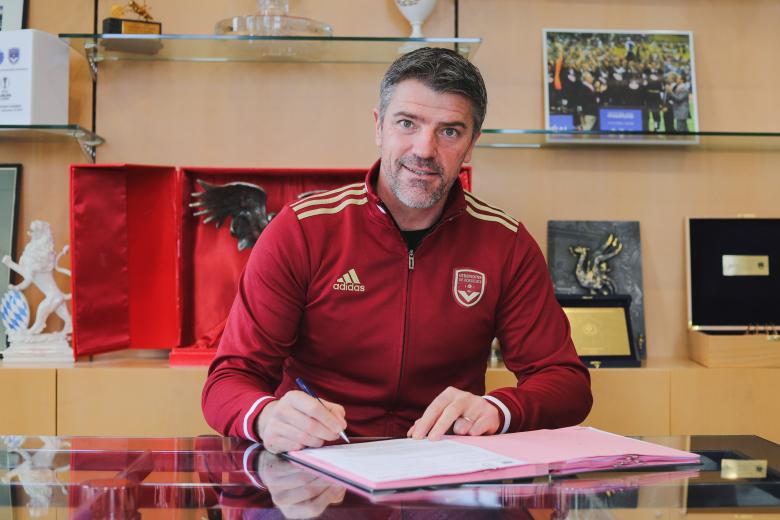 Grégory Coupet signe à Bordeaux