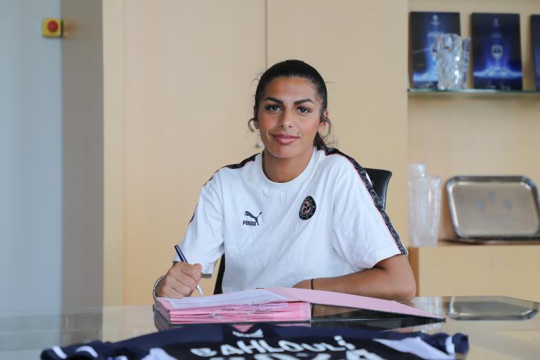 Nesrine Bahlouli s'engage aux Girondins de Bordeaux (août 2023)