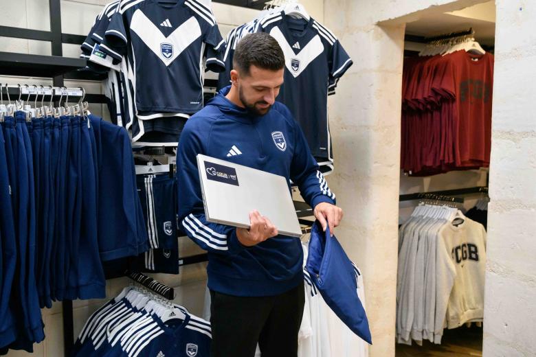 Le Club s’associe à « Prêt À En Découdre » pour le surcyclage Le Club s’associe à « Prêt À En Découdre » pour le surcyclage