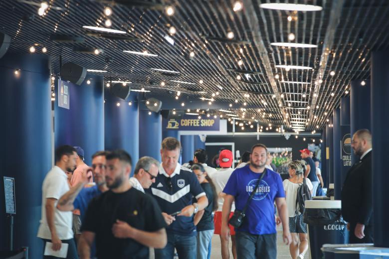 La Halle du Stade, tribune Est (août 2023) La Halle du Stade, tribune Est (août 2023)