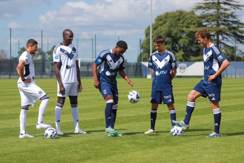 Shooting Maillots FCGB 2024-2025 Shooting Maillots FCGB 2024-2025