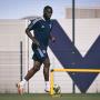 Junior Onana lors de son premier entraînement (Août 2021) Junior Onana lors de son premier entraînement (Août 2021)