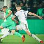 Stian Gregersen face à Romain Hamouma face à l'AS Saint-Etienne (septembre 2021) Stian Gregersen face à Romain Hamouma face à l'AS Saint-Etienne (septembre 2021)