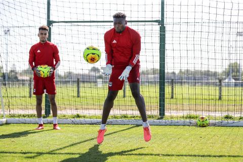 Over Mandanda à la parade