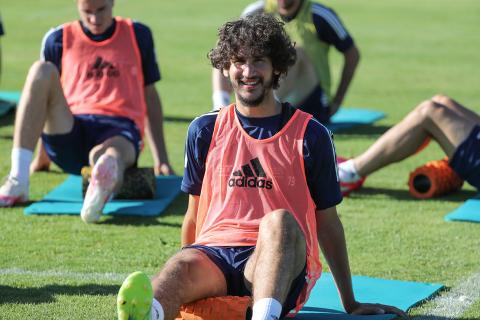 Yacine Adli, tout sourire