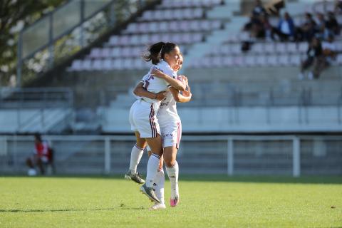 Célébration sur le but de Maëlle Garbino