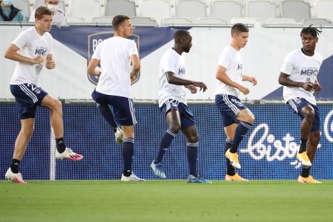 Groupe de joueurs à l'échauffement