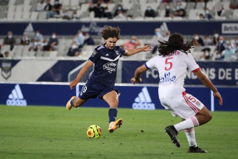 Yacine Adli à la frappe