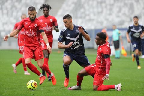 Hatem Ben Arfa face à Lucas Deaux 