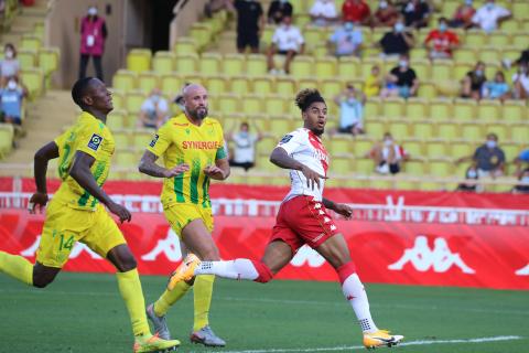 Willem Geubbels (Monaco) devant Nicolas Pallois (Nantes)