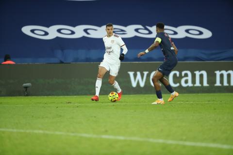 Hatem Ben Arfa provoque Presnel Kimpembe