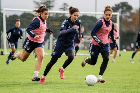 Gouthia Karchouni, Julie Thibaud et Ella Palis