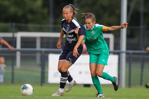 Axelle Touzeau sous le maillot bordelais