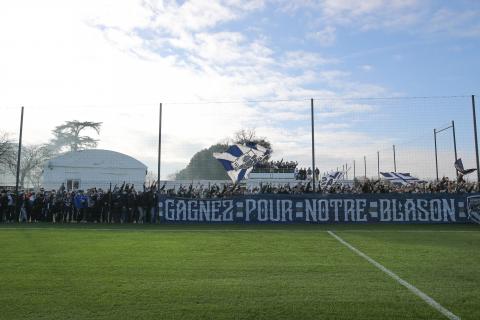  Les supporters bordelais encouragent leurs joueurs à l'entraînement (Bordeaux-Marseille, 0-0, Saison 2020-2021)