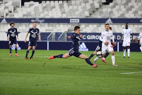 La frappe de Nicolas De Préville  (Bordeaux-Marseille, 0-0, Saison 2020-2021)