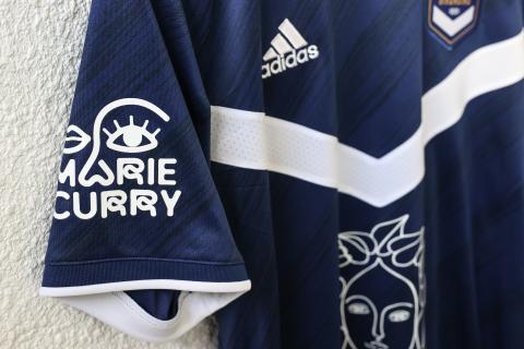 Les associations "Marie Curry" et "Toutes à l'Abri" à l'honneur sur les maillots (Juillet 2021)