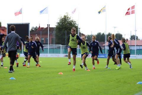 Premier jour de nos féminines en Suède