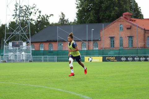 Premier jour de nos féminines en Suède