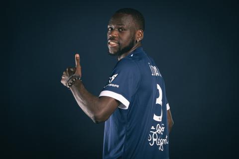 Junior Onana s'engage aux Girondins de Bordeaux (Août 2021)