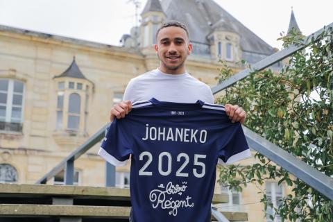 Premier contrat professionnel pour Johaneko Louis-Jean