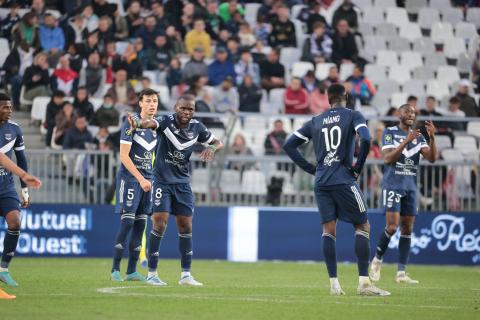 Reviviez le match des Marine et Blanc face aux Verts en images