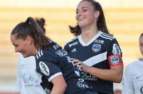 L'équipe féminine en amical face à Mérignac-Arlac (août 2022)