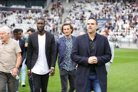 Les anciens joueurs lors du match anniversaire des 141 ans (octobre 2022)