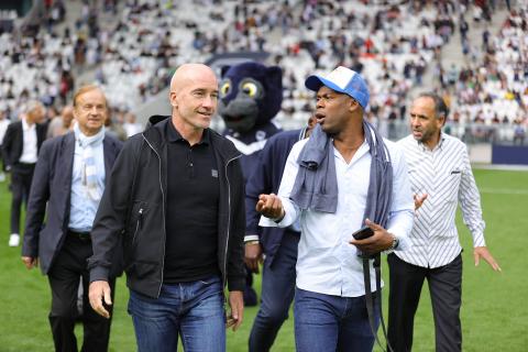 Les anciens joueurs lors du match anniversaire des 141 ans (octobre 2022)