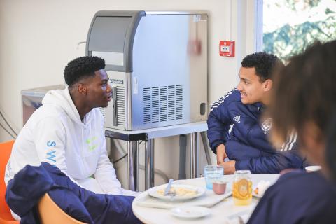 Aurélien Tchouaméni en visite au centre de formation (novembre 2022)