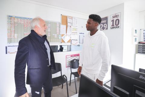 Aurélien Tchouaméni en visite au centre de formation (novembre 2022)