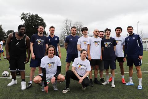 Match des « Fous de Foot » au Haillan avec des humoristes et l'Institut Don Bosco