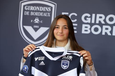 Maëlle Seguin signe son premier contrat professionnel (Mars 2023)